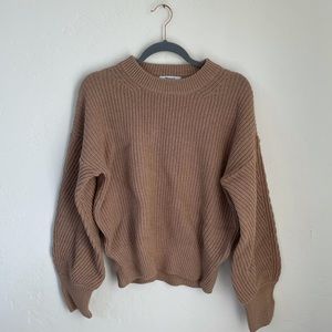 Never worn, crew neck pullover sweater from Madewell.